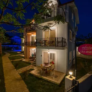 2* Parque de vacaciones Infinity Lily