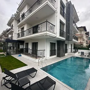  Apartahotel Arti̇m